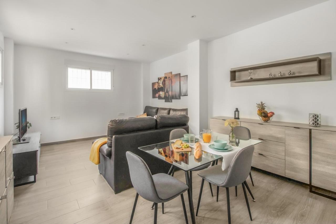 The Million Street Apartment Малага Экстерьер фото